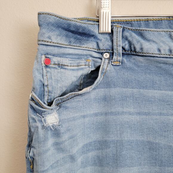 Slink Plus Size Curvy Light Wash Boyfriend Cut Mid Rise Jeans Size 16 - Picture 13 of 15